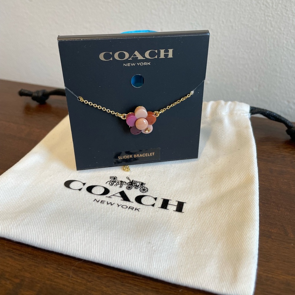💛NWT💛 Coach Gold Flower Slider Bracelet-Giftable!